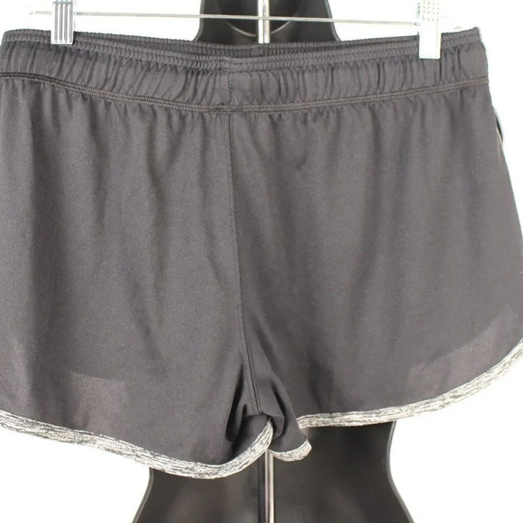 Under Armour Shorts - Picture 3 of 4